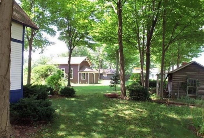 Prestons Antique Gaslight Village - Photo From Land Dot Com (newer photo)